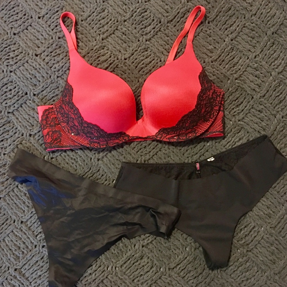 Victoria Secret 36C bra and 2 L panty/thongs