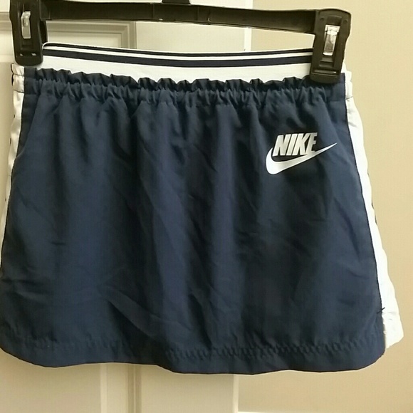 Girls Nike Tennis Skirt - Picture 2 of 5