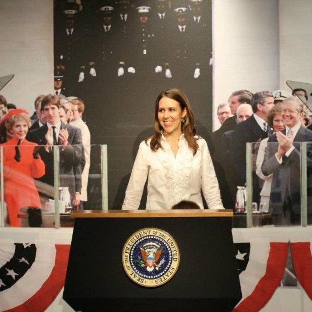 Meet your Posher, Carrie