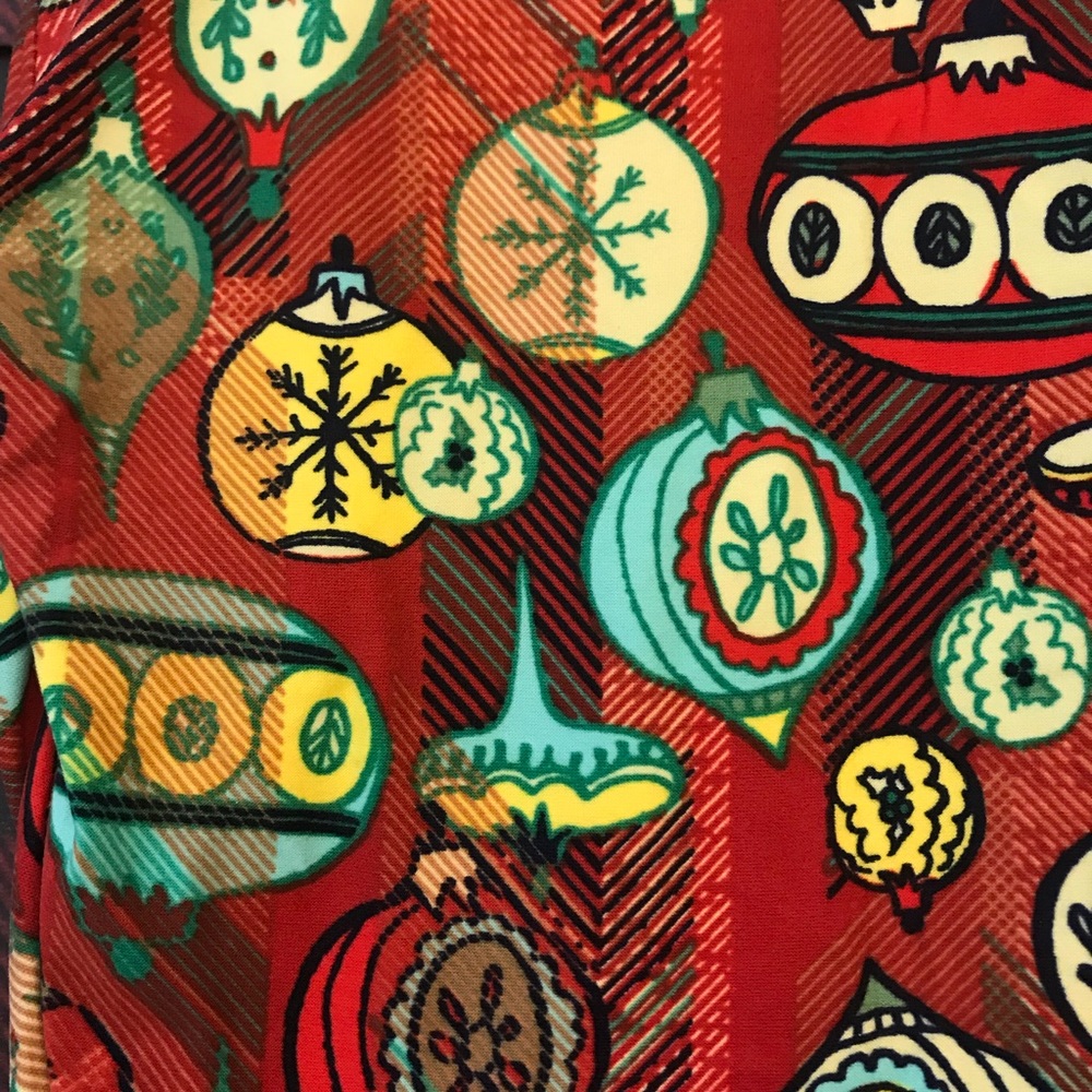 Lularoe OS Christmas 17 leggings snowflakes orna