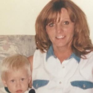 Meet your Posher, Lay