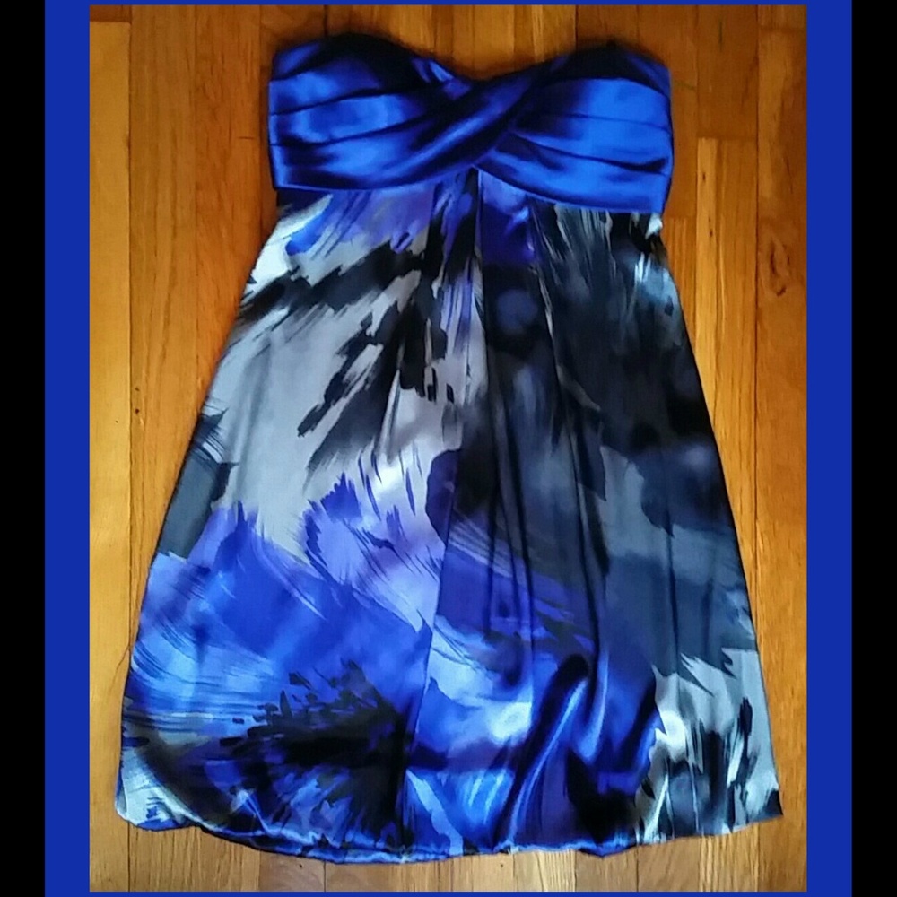 Stapless Blue Jump Apparel by Wendye Chaitin