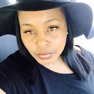 Meet your Posher, Shellee