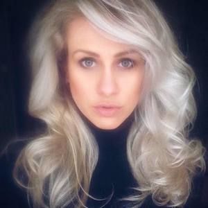 Meet your Posher, Sisi