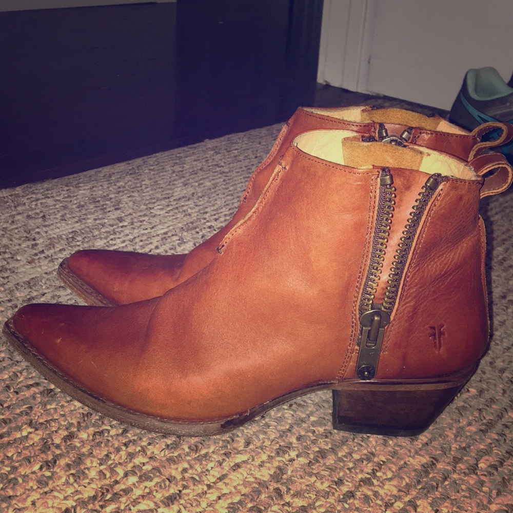 Frye booties
