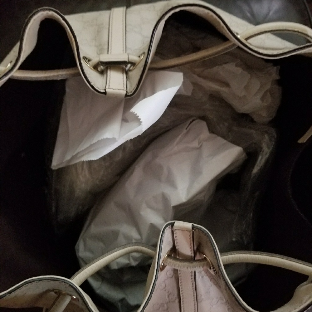Authentic Gucci - Picture 2 of 5