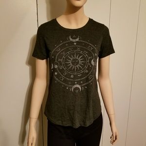 🎆2 for $10🎆 Cute astrological print tee