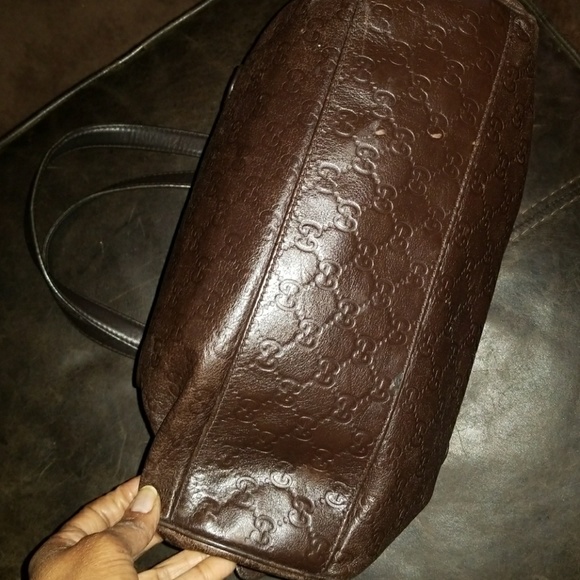 Authentic Gucci - Picture 2 of 5