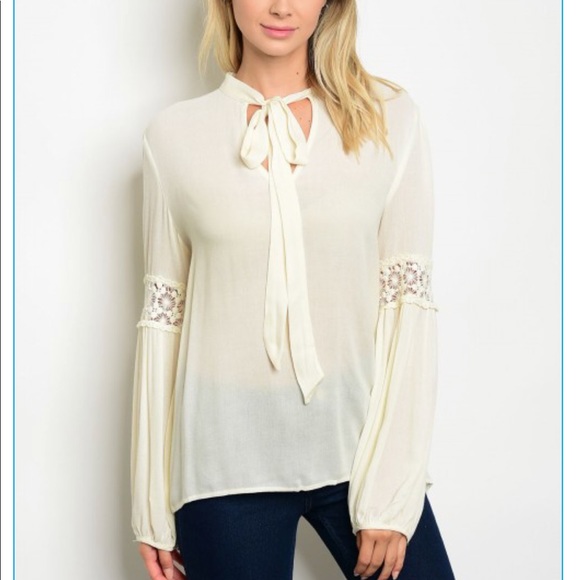 👗Lovely Romantic Top 🦋Sale - Picture 2 of 6