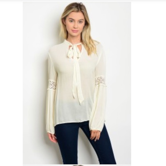 👗Lovely Romantic Top 🦋Sale - Picture 4 of 6