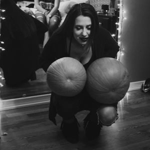 Meet your Posher, Hope