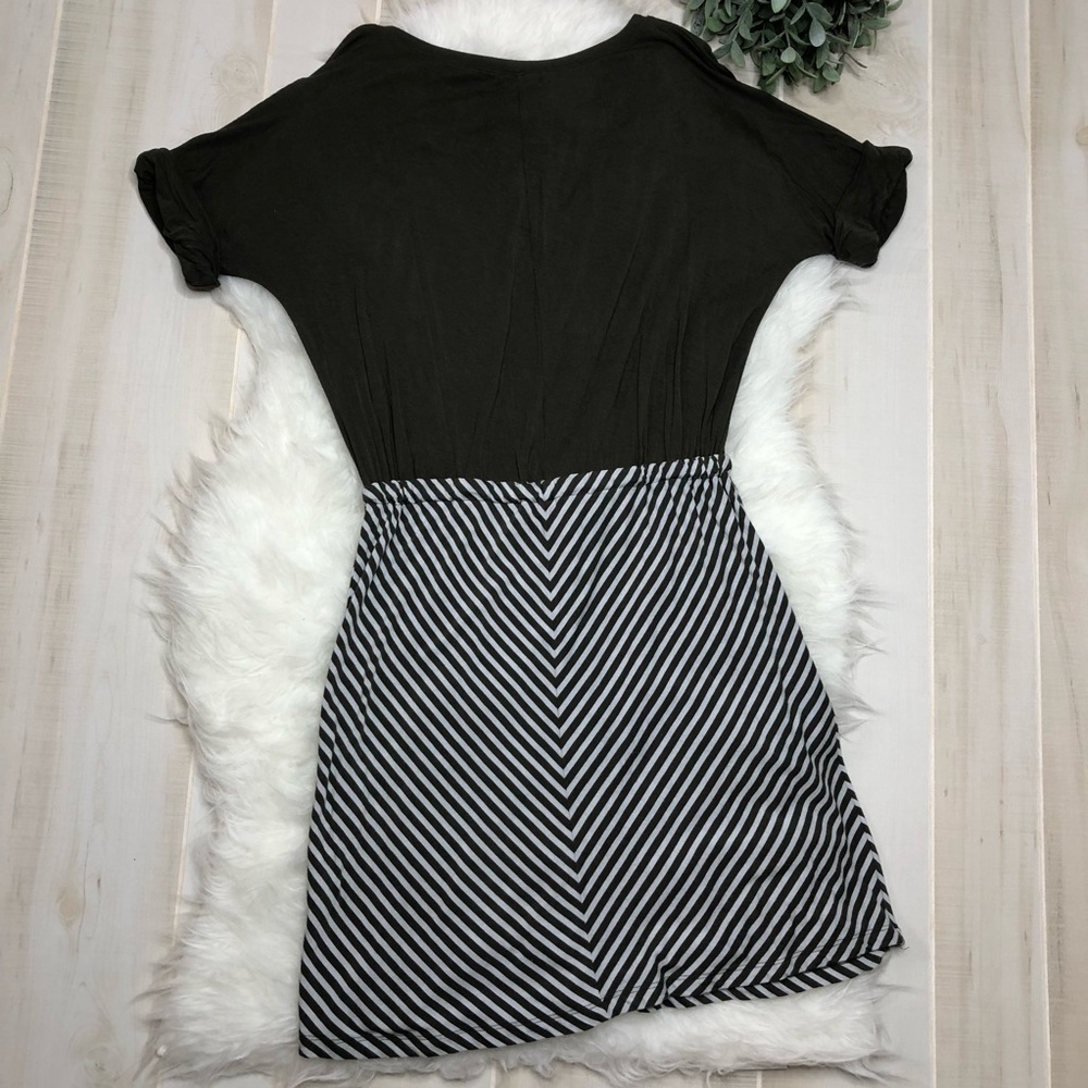 Caslon Nordstrom Olive Striped Dress Size S - Picture 4 of 4
