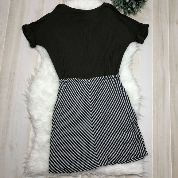 Caslon Nordstrom Olive Striped Dress Size S - Picture 4 of 4