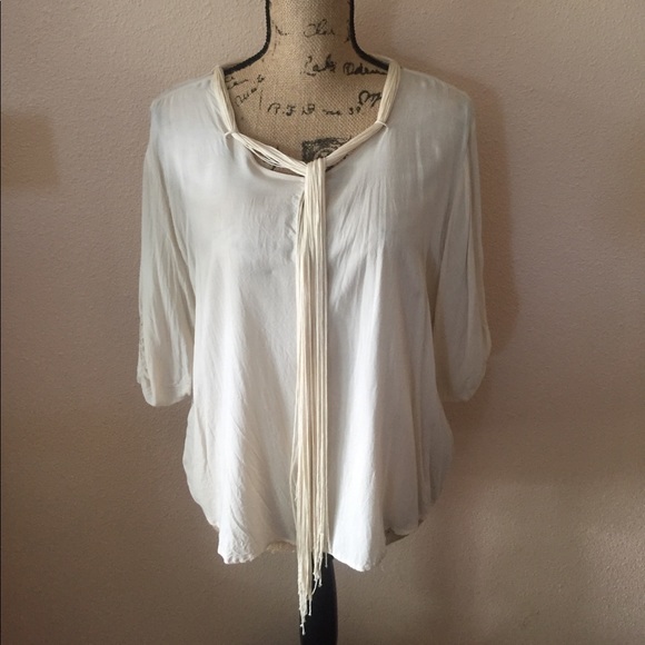 Blouse - Picture 2 of 3