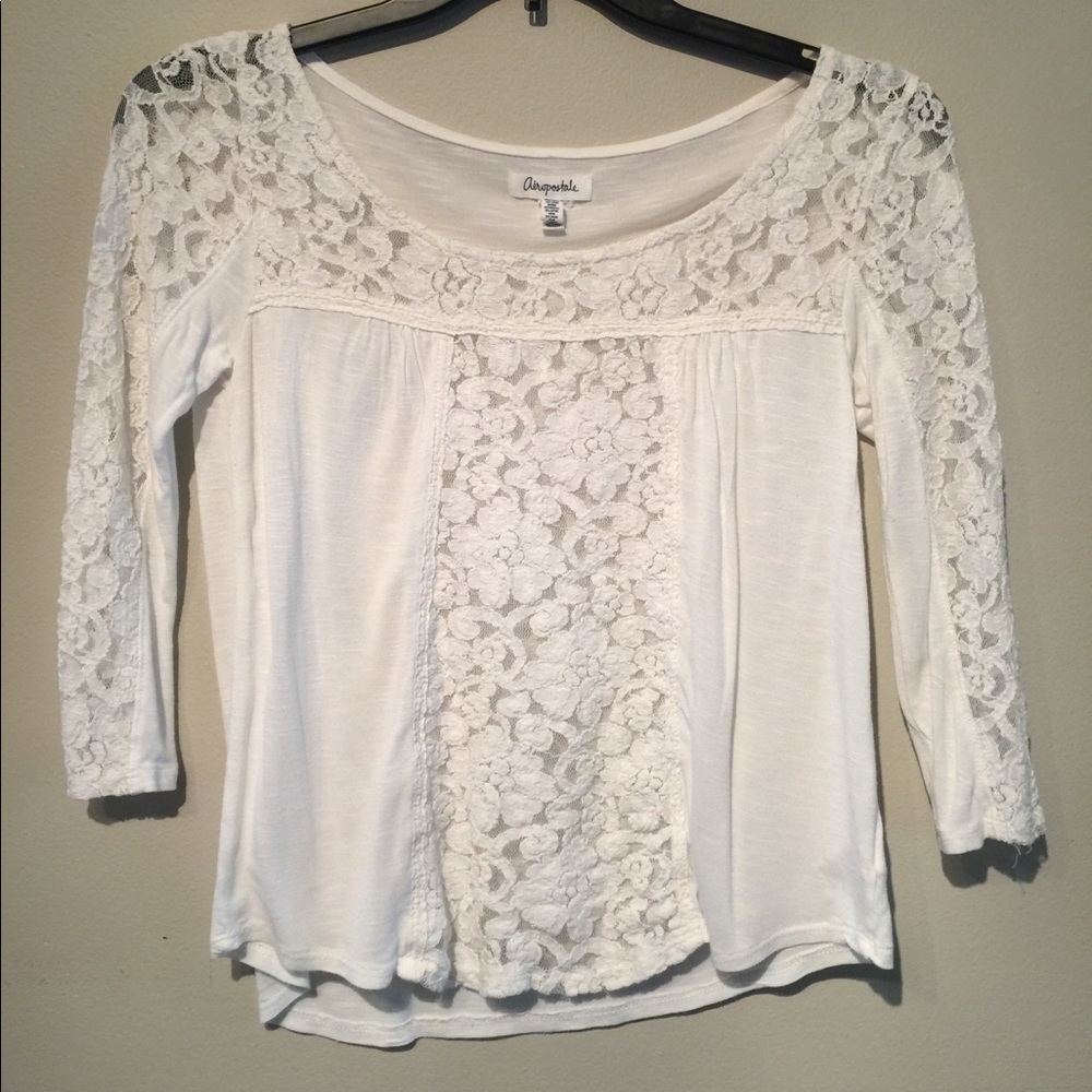 Lovely Laced top 🌸