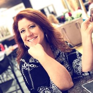 Meet your Posher, Jules