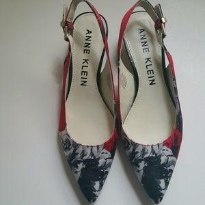 Anne Klein floral slingback heels