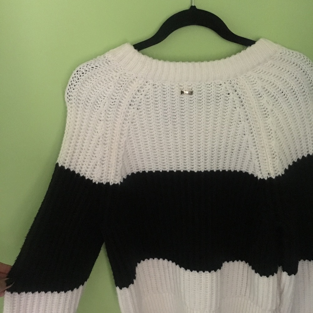 Kate Spade Stripe Sweater 🎀 - Picture 2 of 4