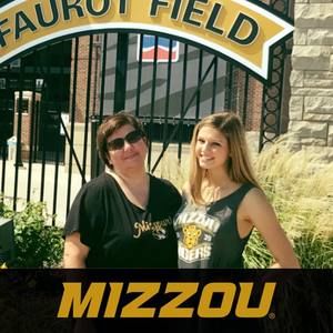 Meet your Posher, Charmain