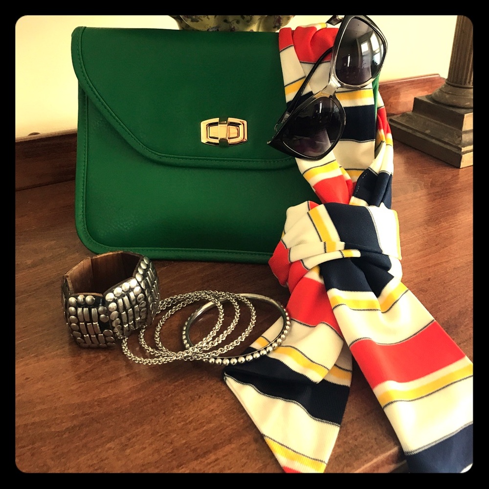 RETRO CLUTH 👜👛🕶