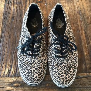 leopard vans classic lace-ups