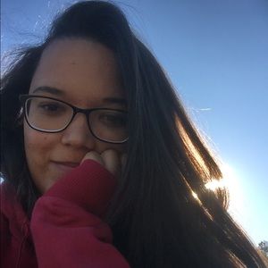 Meet your Posher, Pamela