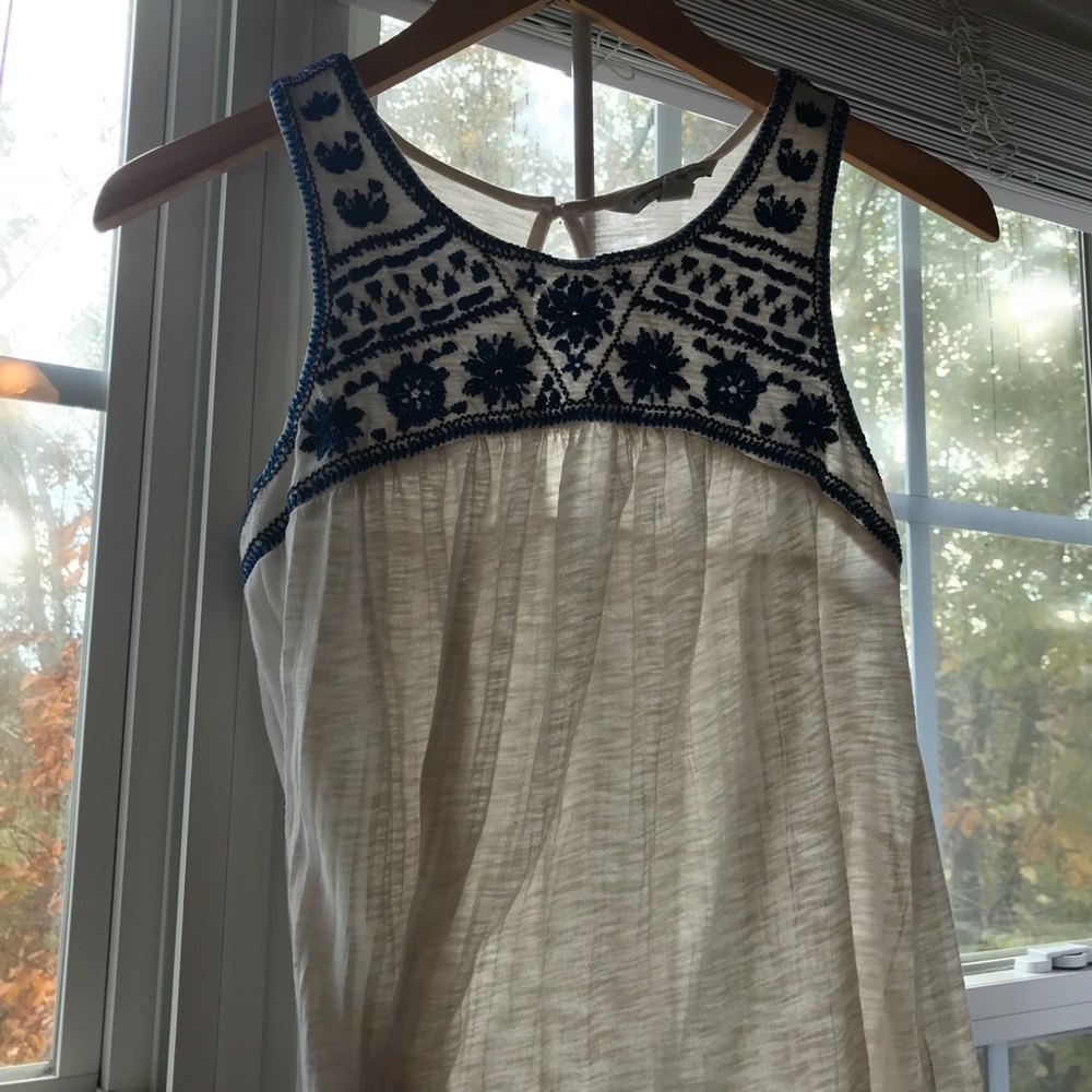 Embroidered Tank - Picture 2 of 2