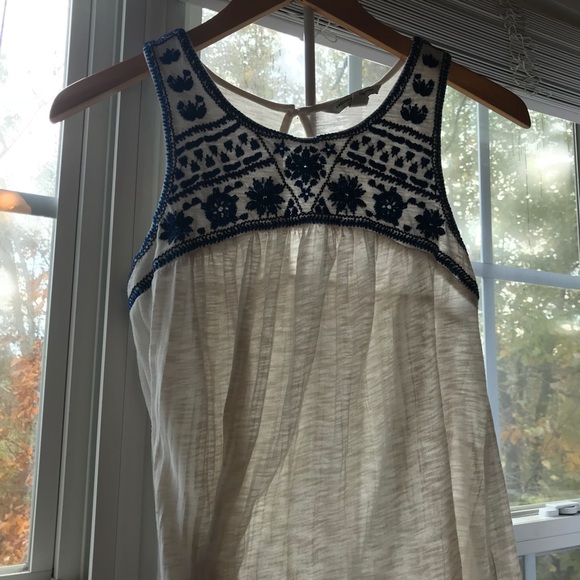 Embroidered Tank - Picture 2 of 2