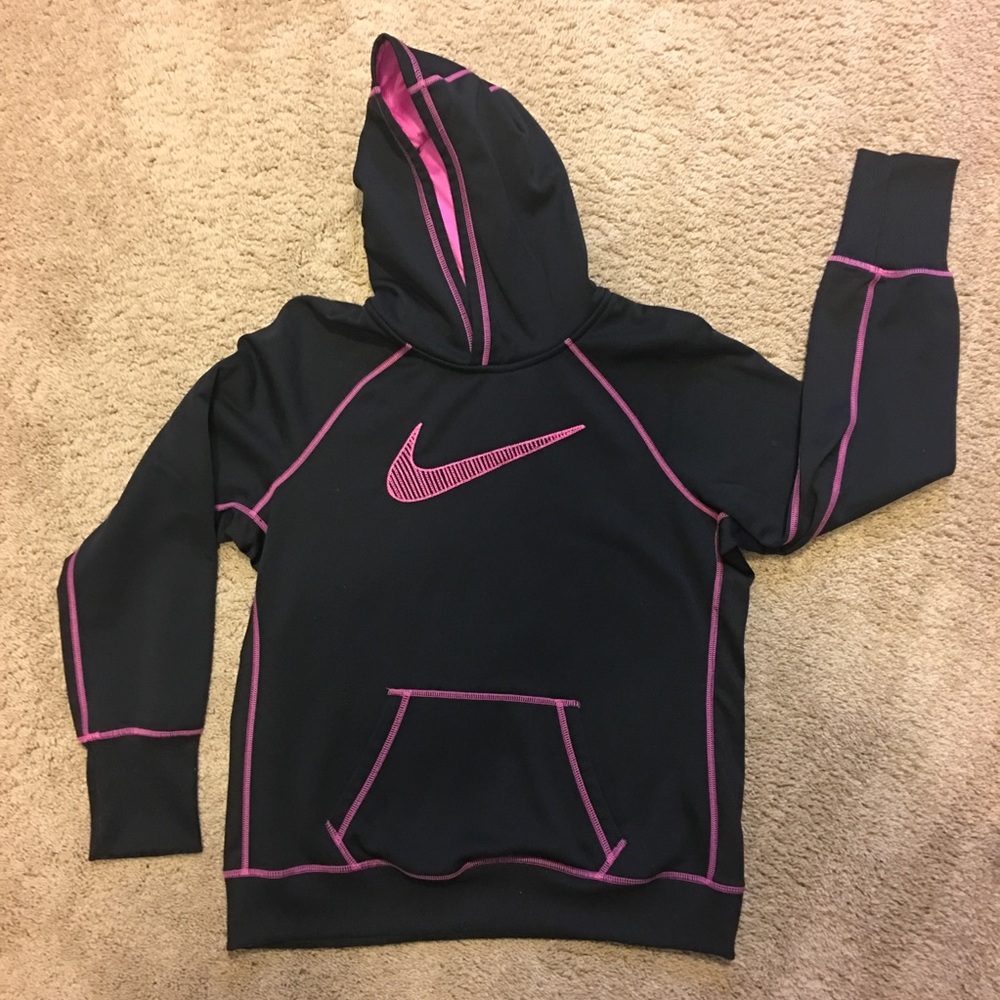 Nike Therma-Fit hooded sweatshirt