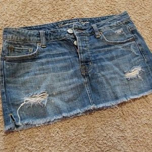 American eagle distressed Jean skirt