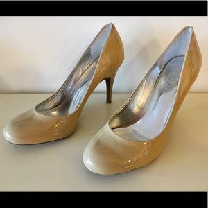 Jessica Simpson Round Toe Heel
