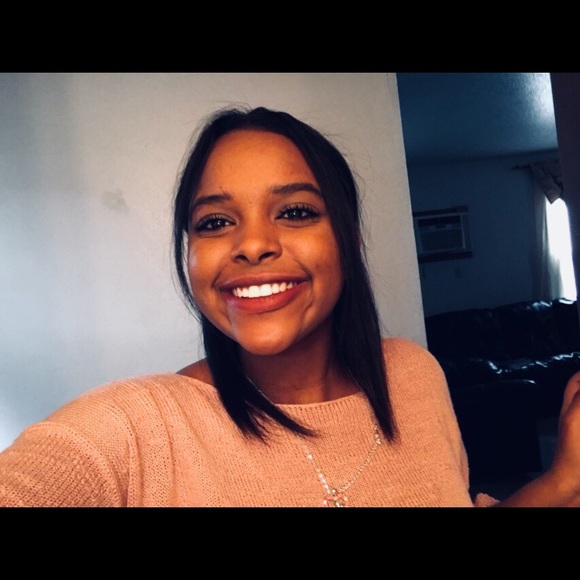 Meet your Posher, Intisar - Picture 1 of 1