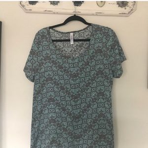 XL LuLaRoe Classic Tee