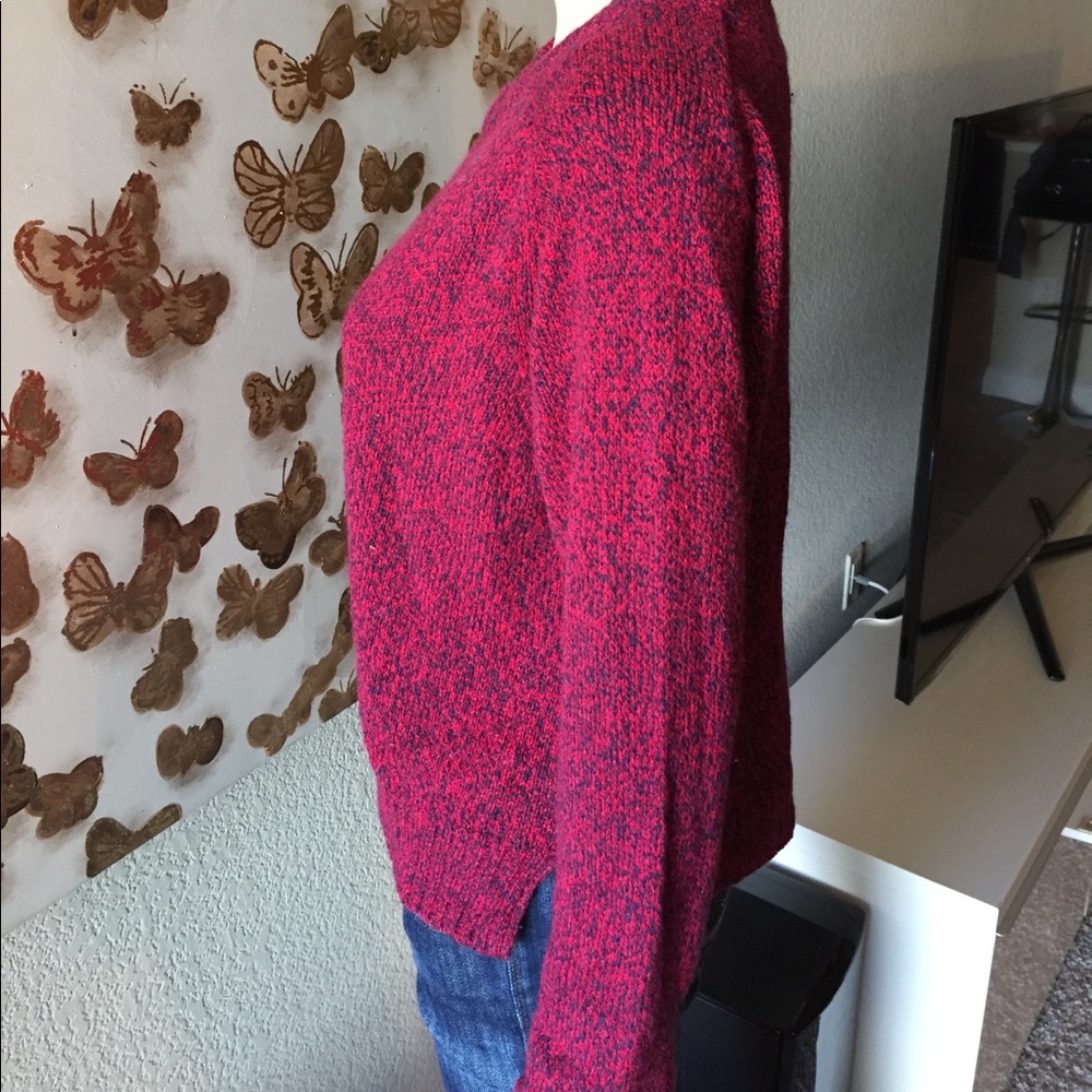 Divided sweater - Picture 4 of 8