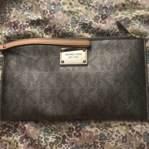 Michael Kors Signature Grey Wristlet Wallet