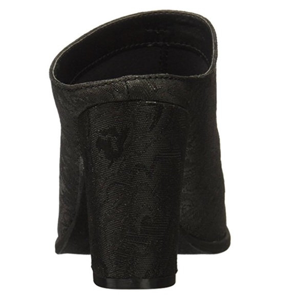 Black Closed Toe Floral Fabric Shootie Mule Clog - Picture 5 of 7