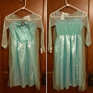 Elsa from Frozen princess dress costume, medium