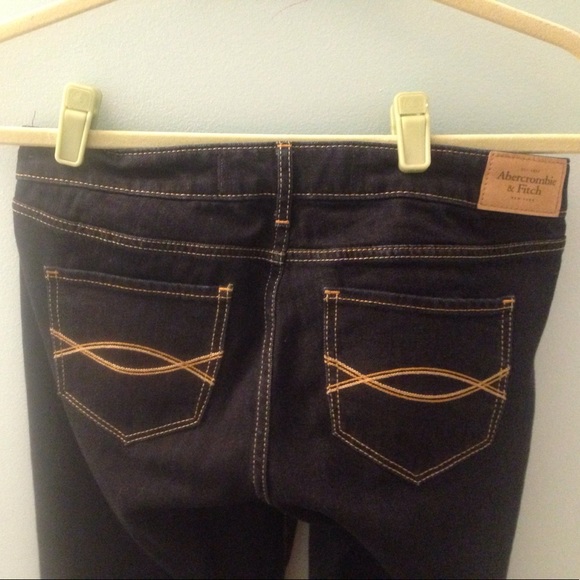 Jeans - Picture 2 of 3