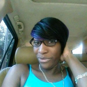 Meet your Posher, Ronesha
