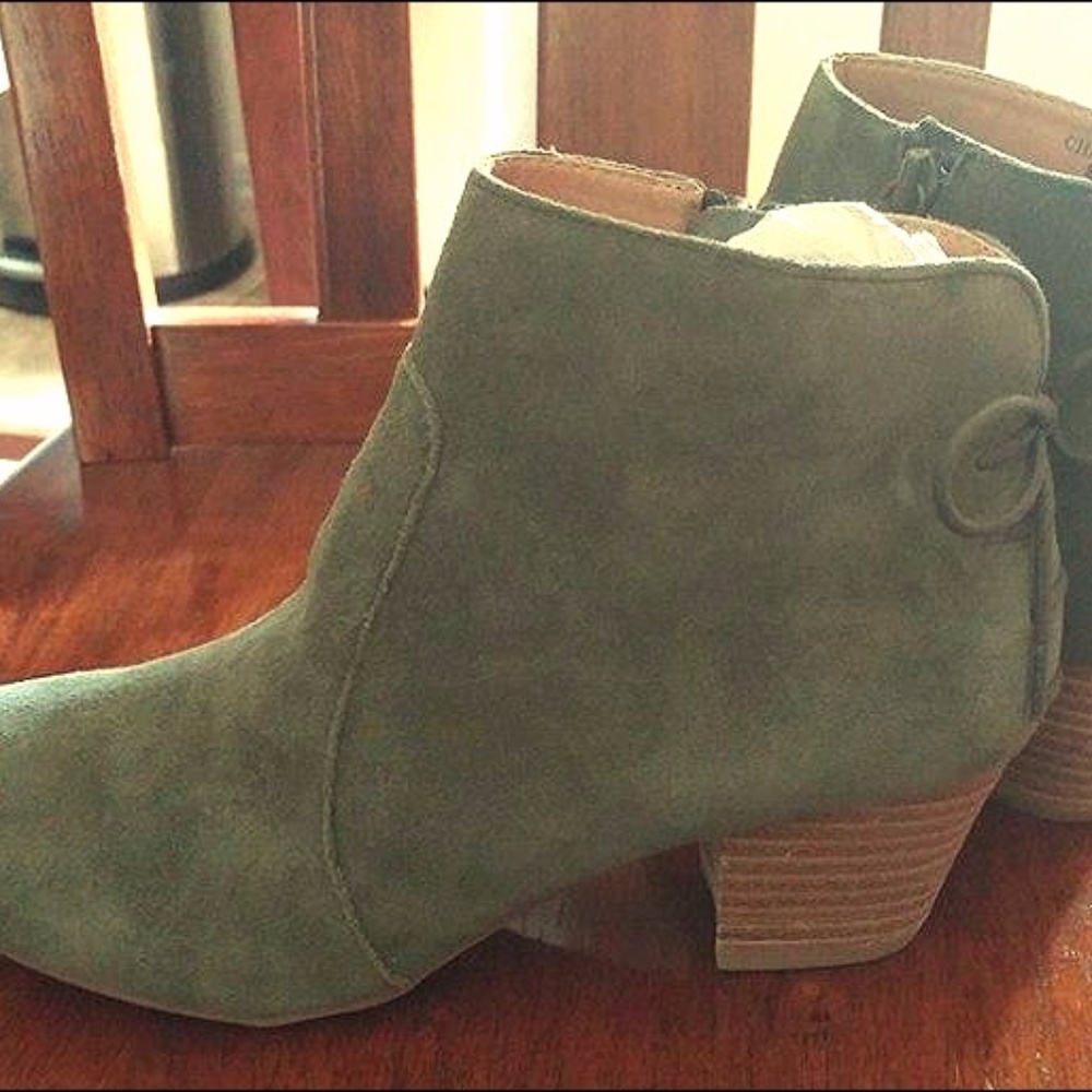 Tahari Charles Suede Bootie