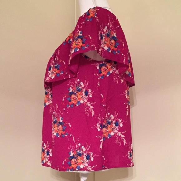 Lily White Off Shoulder Ruffle Blouse Size Large - Picture 3 of 8