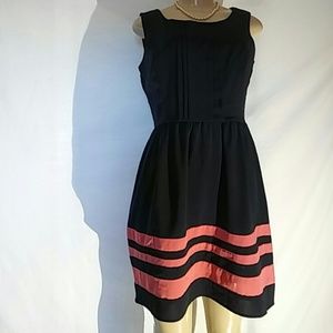 Pre Owned Sweet Storm Womens flirty dress size M