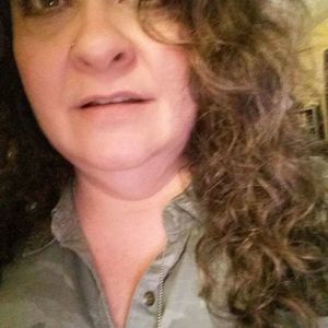 Meet your Posher, Valerie