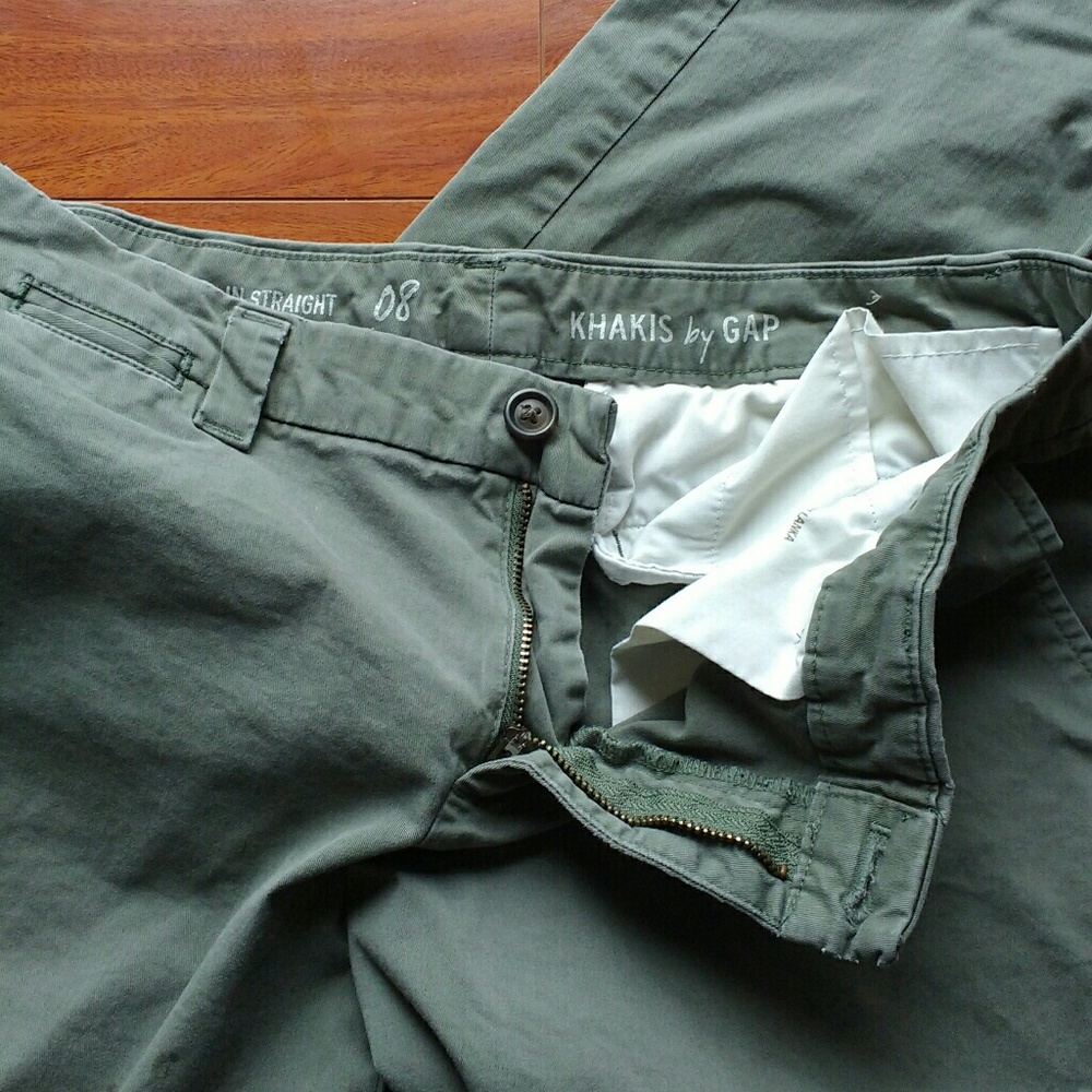 Gap straight leg green khakis