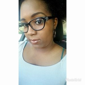 Meet your Posher, Krystal