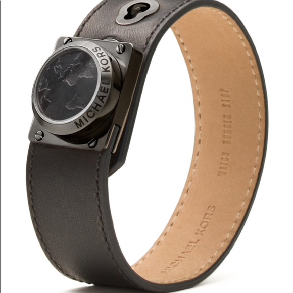 Special Edition Michael Kors Fitness Tracker main image 4