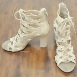 Lace up Caged Heels Tan