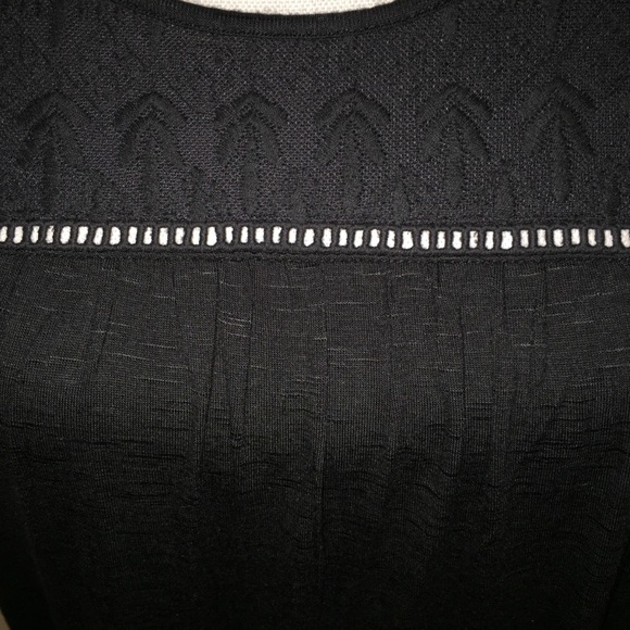 RXB Ruffled Side Cap Sleeve Black Top Size Medium - Picture 7 of 8