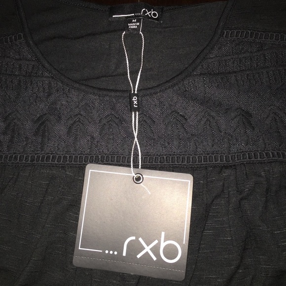 RXB Ruffled Side Cap Sleeve Black Top Size Medium - Picture 8 of 8