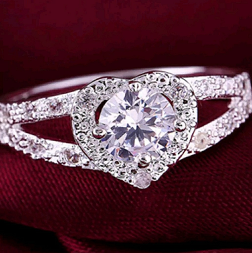 Cubic Zirconia Heart Ring
